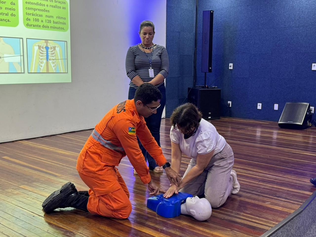 Profissionais da Rede Sesc de Educação são capacitados em primeiros socorros  